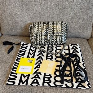 Marc Jacobs Monochrome Logo Shoulder Bag